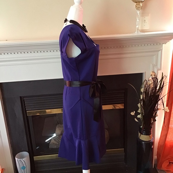 Moda | Royal Sleeveless Mermaid Dress - Picture 2 of 4